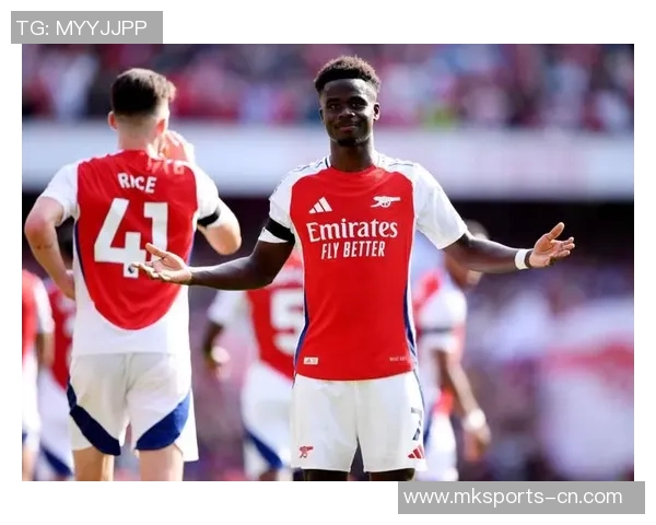 英超焦点战:那不勒斯与阿森纳激战成平点球大战引发全场狂欢