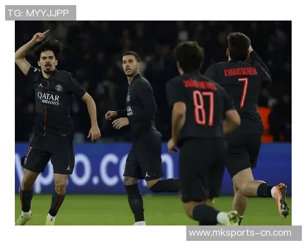 皇马在世界杯中以3-0战胜拜仁补时进球瞬间点燃全场激情