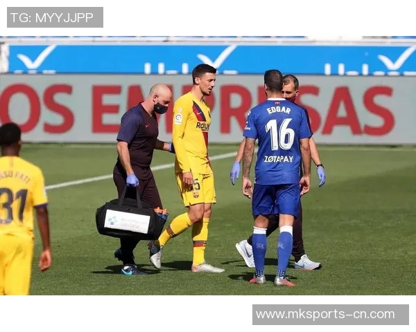 国王杯激战巴萨逆转那不勒斯全场沸腾赛后点评引发热议